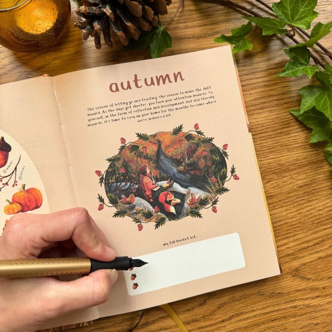 Esther Bennink -  Illustrator under a blankie - Planner - Celebrate the seasons