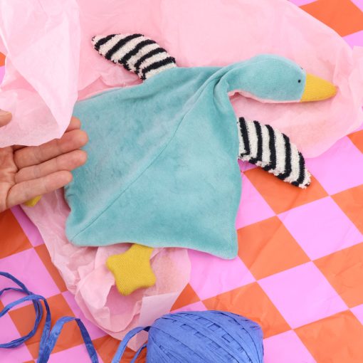 Nanchen Natur - Baby knuffellapje - Paradijsvogel - Mint - Met rammelaar