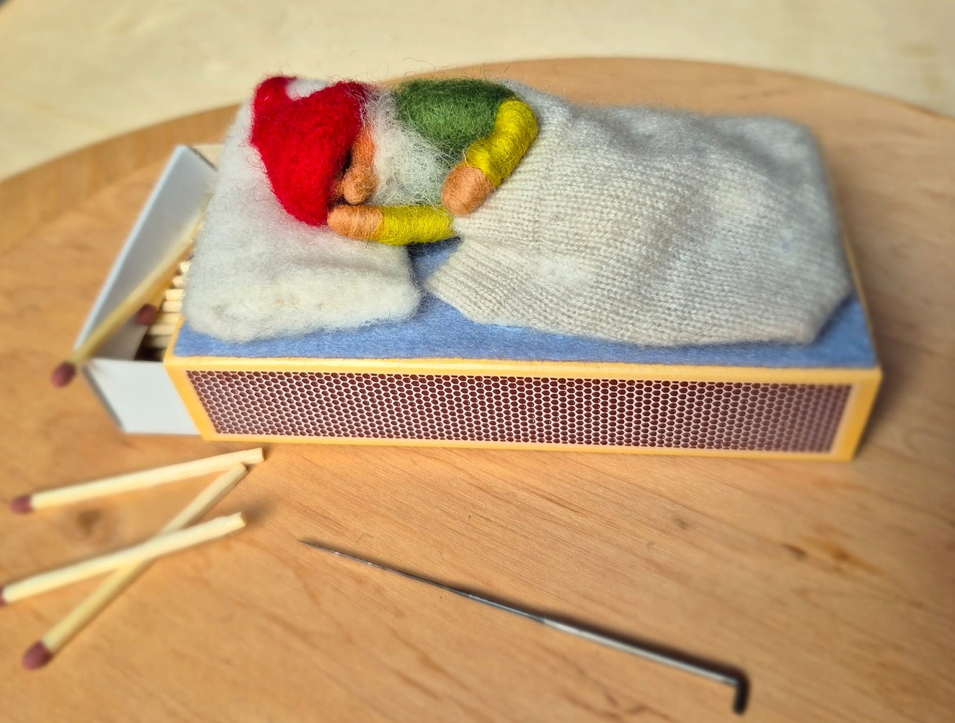 Eentje van Margo Workshop Naaldvilten: Slapende kabouter op luciferdoosje - 18 januari